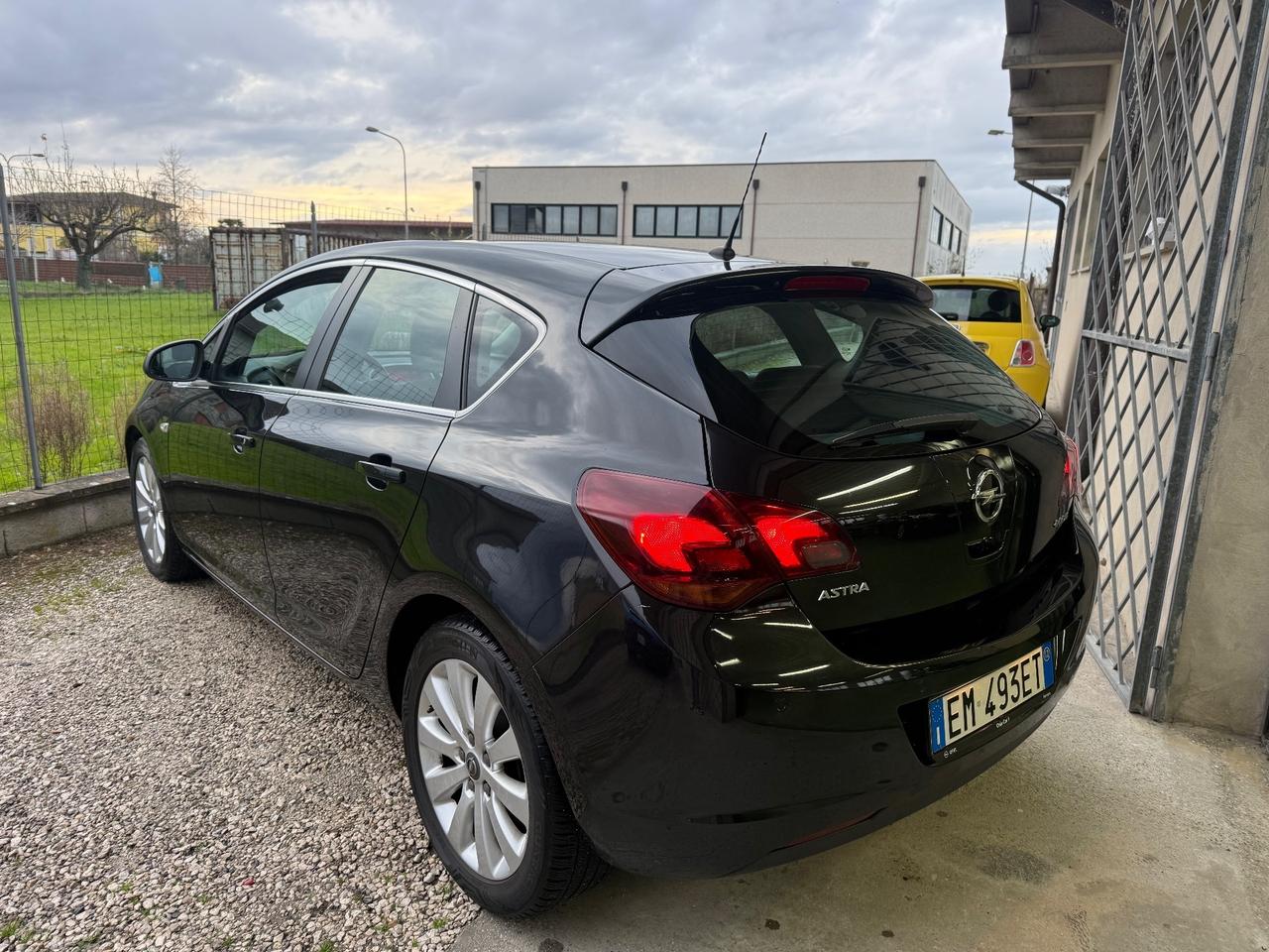 Opel Astra 1.7 CDTI 130CV EcoFLEX porte Cosmo UNICO PROPRIETARIO