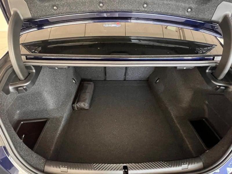 BMW Serie 5 G60 Berlina 520d 48V xdrive auto MSPORT