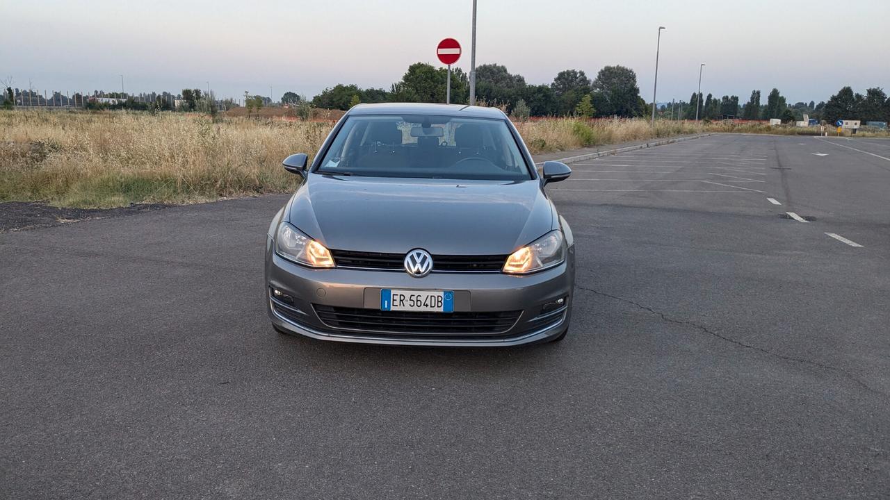 Volkswagen Golf 1.6 TDI 5p. Highline BlueMotion Technology