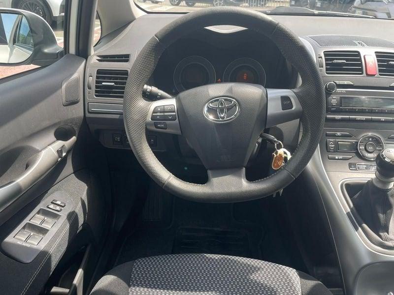Toyota Auris 1.3 Active