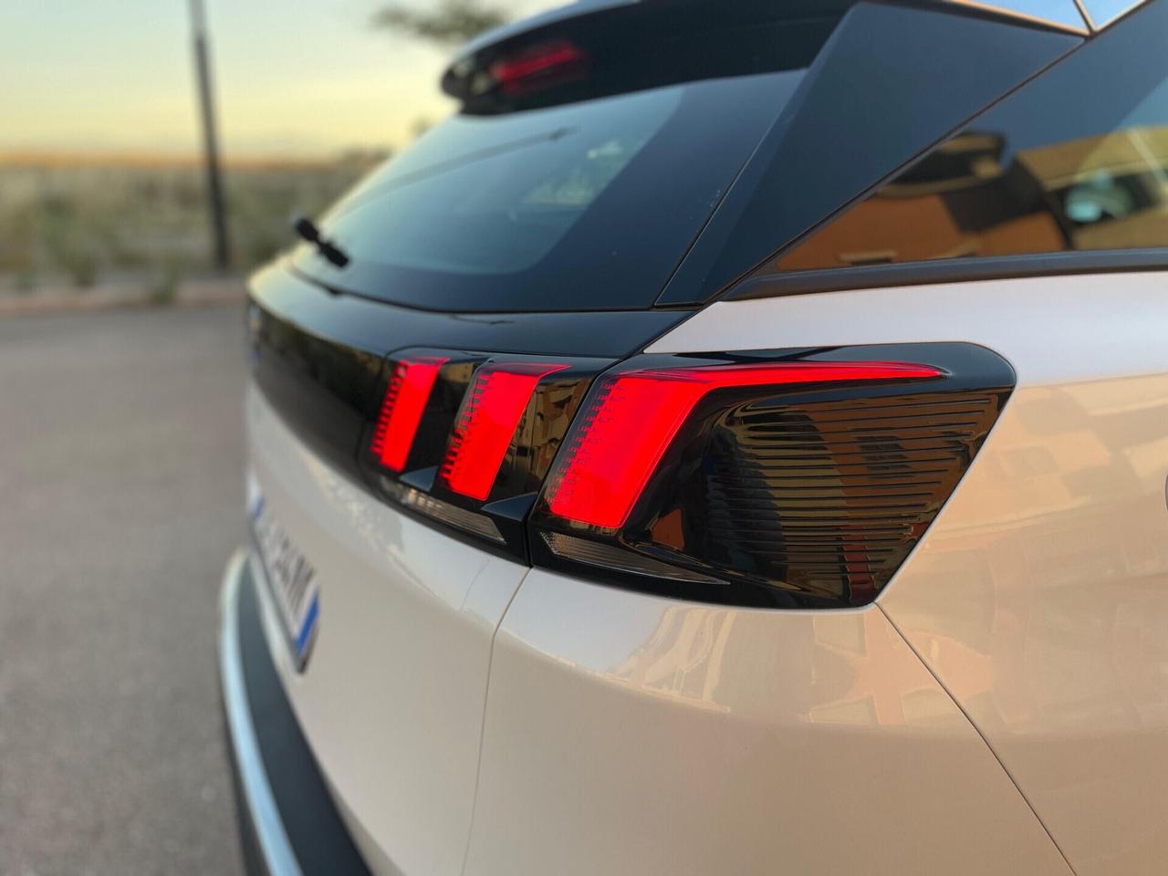 Peugeot 3008 BlueHDi 130 S&S EAT8 Business | GARANZIA 12 MESI