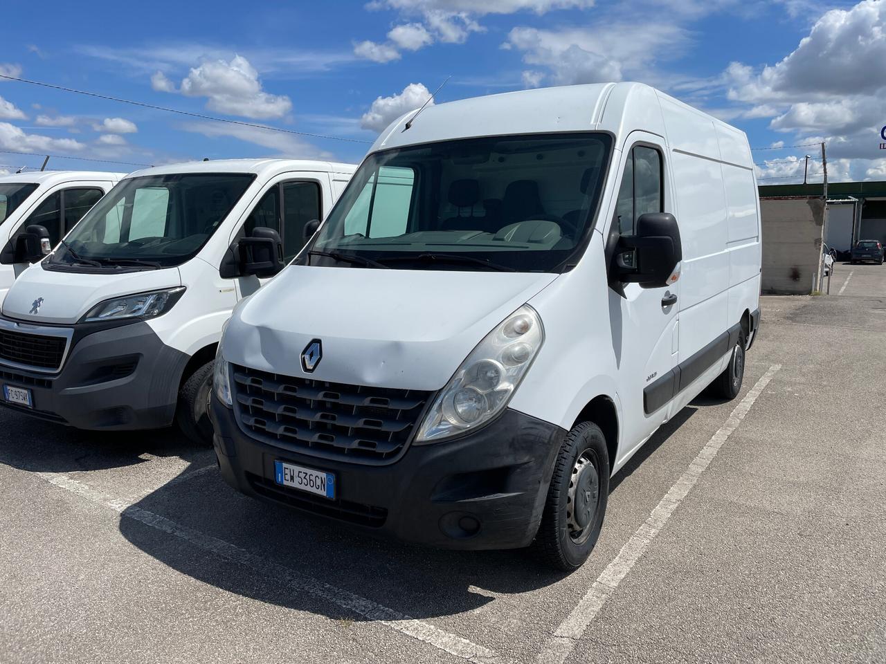 Renault Master 2.3 dci 128CV PM-TM L2H2 - 3 posti