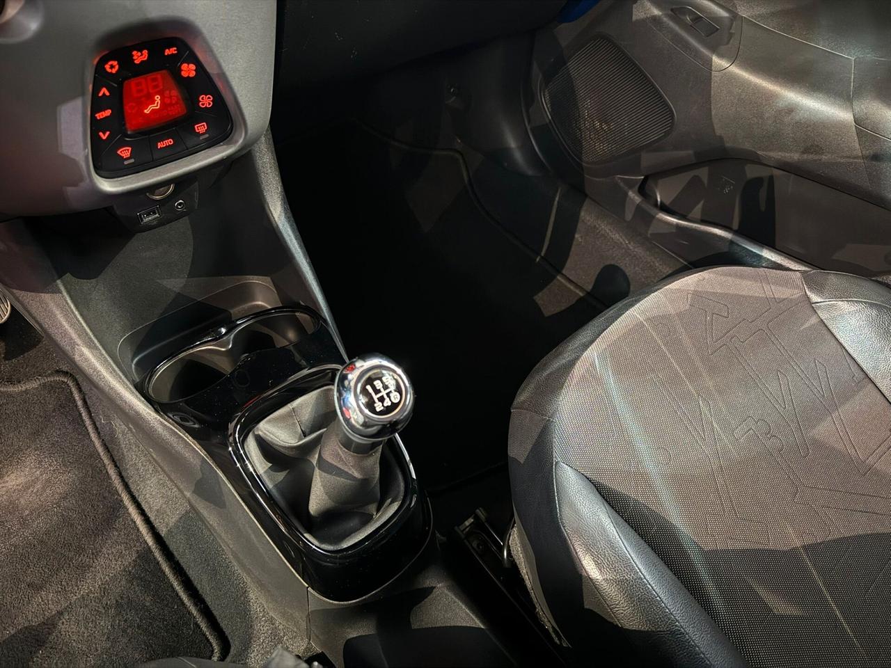 Toyota Aygo 1.0 VVT-i 72 CV 5 porte x-cool