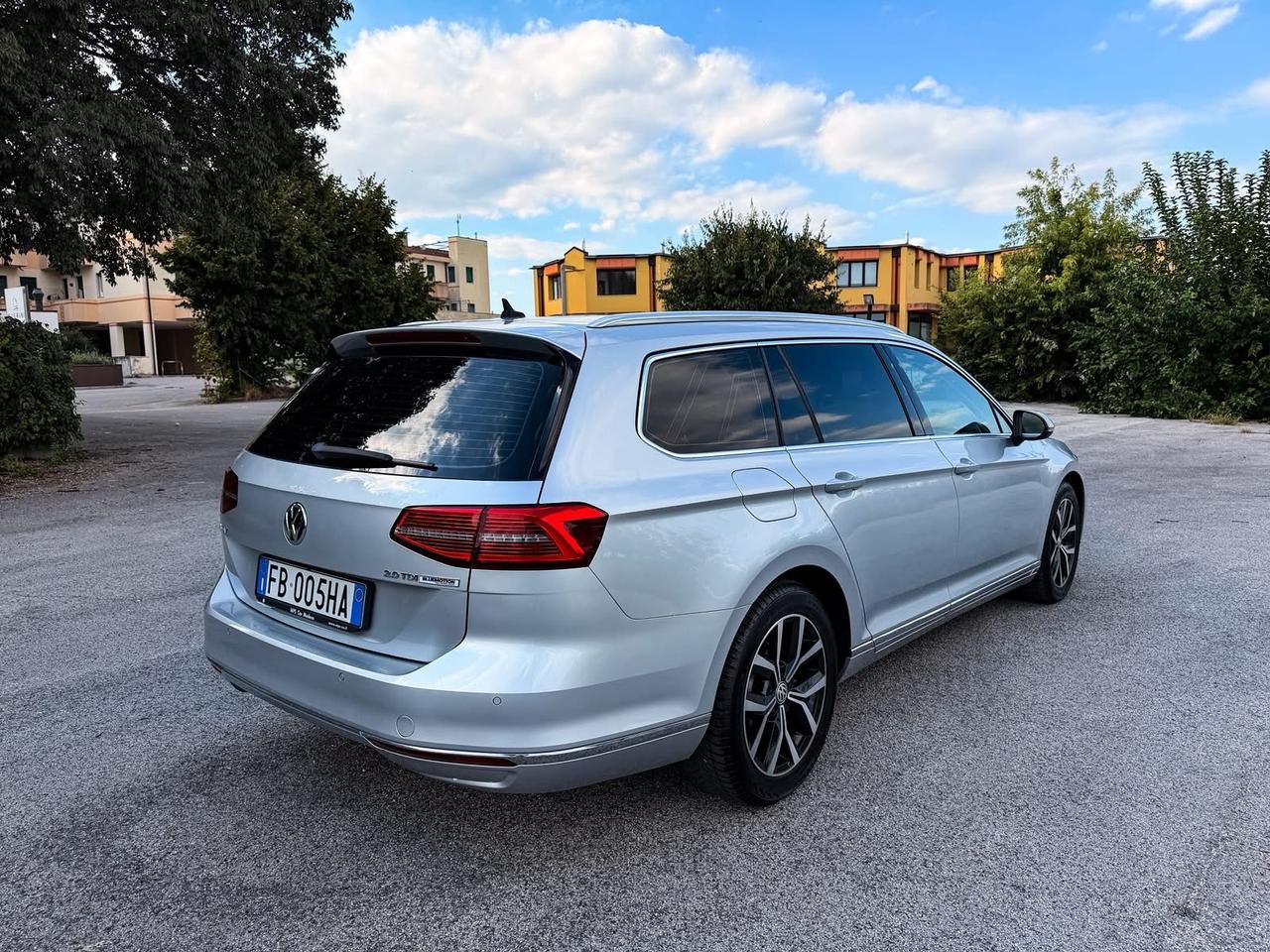 Volkswagen Passat Variant 2.0 TDI Highline BlueMotion Technology