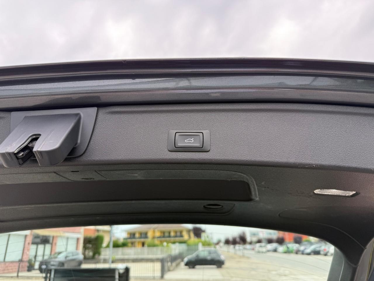 Audi A4 Avant 35 TDI/163 CV S tronic S line edition .IVA ESPOSTA