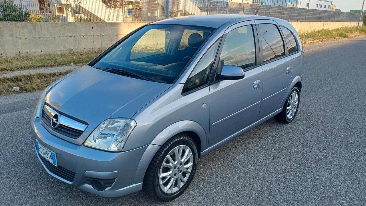 Opel Meriva 1.3 CDTI ecoFLEX Cosmo