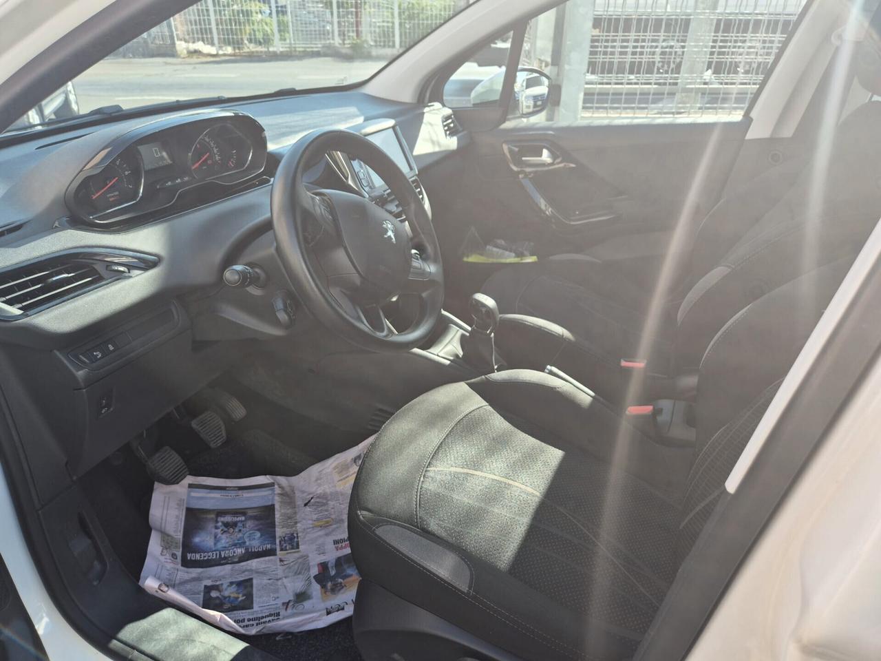 Peugeot 208 1.2 VTi 82 CV 5 porte Access