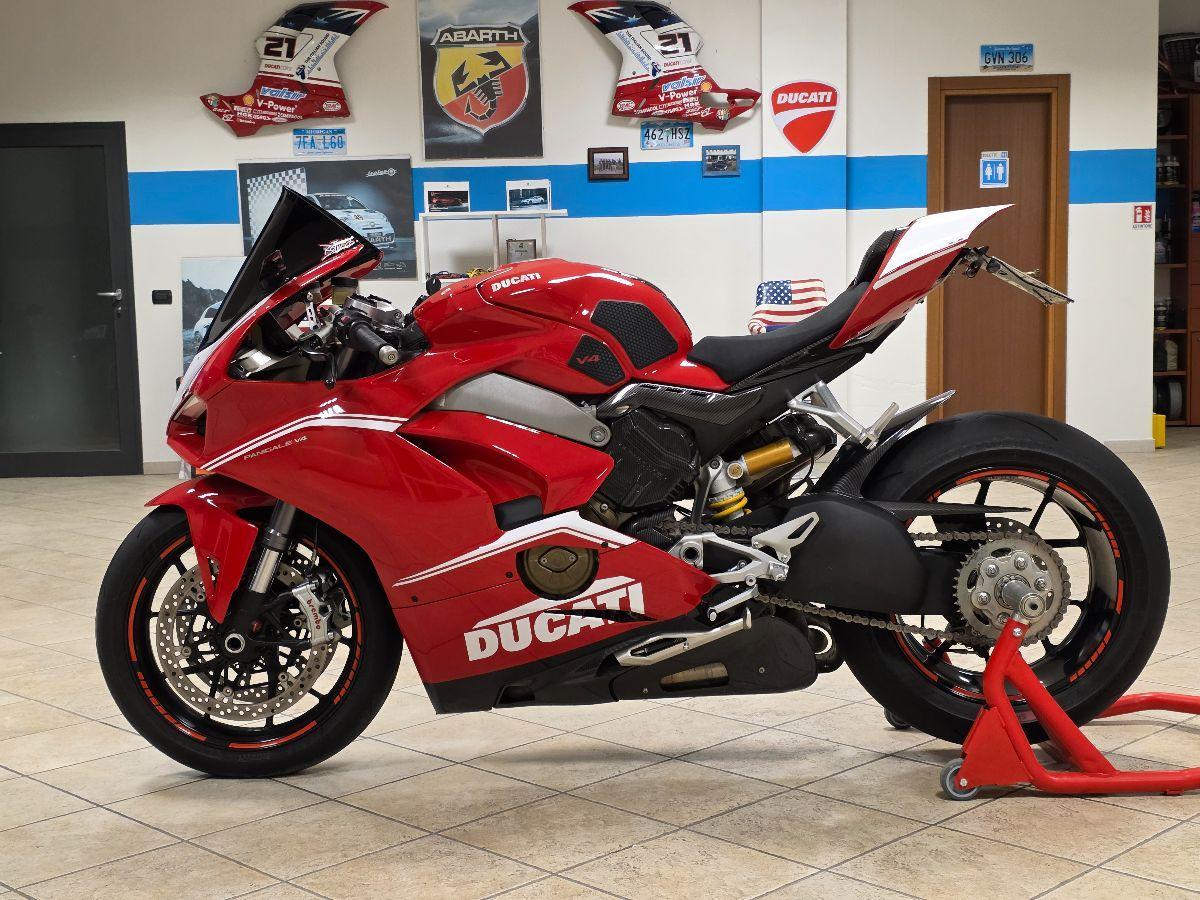 DUCATI PANIGALE V4 CON SCARICO DESMO OK