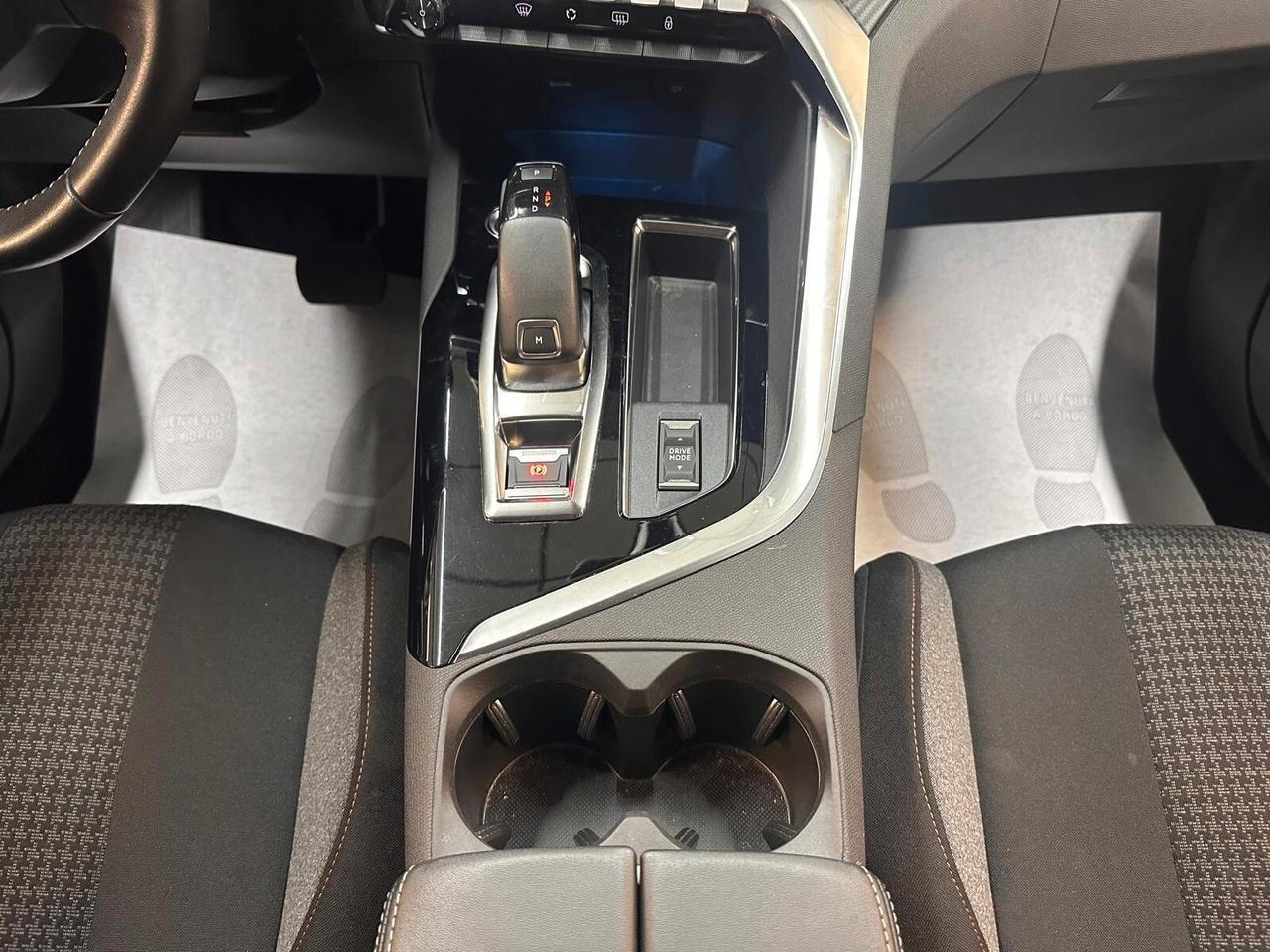 Peugeot 5008 1.5 bluehdi 7 POSTI Active Business *IVA ESPOSTA*
