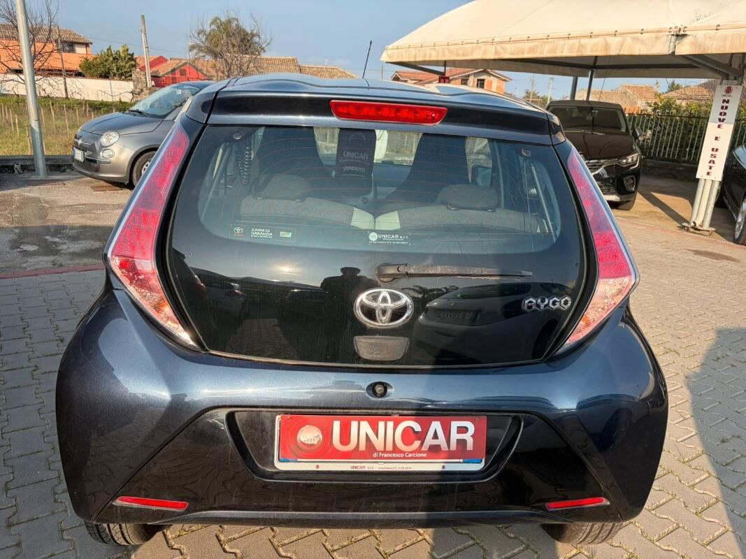 Toyota Aygo 1.0 x-pure 5p