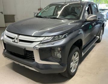 L200 2.3 Double-Cab Gancio traino Camera