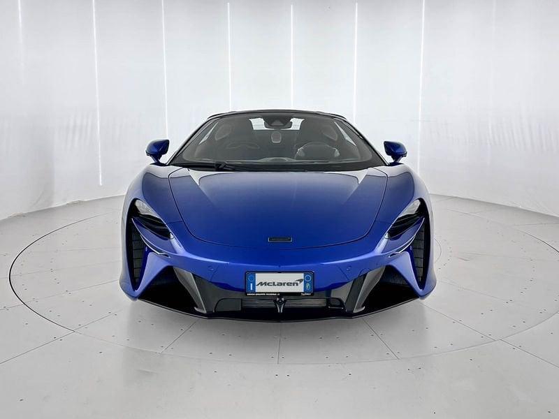 McLaren Artura Spider - McLaren Milano