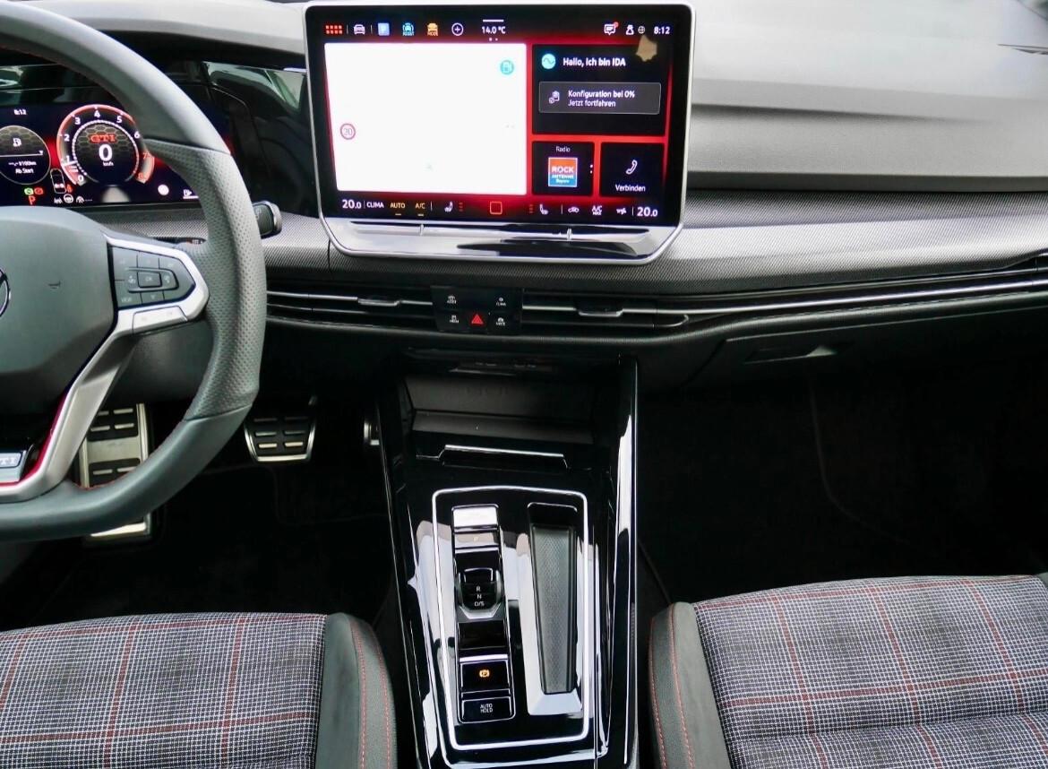 Volkswagen Golf VIII 2.0 TSI DSG GTI