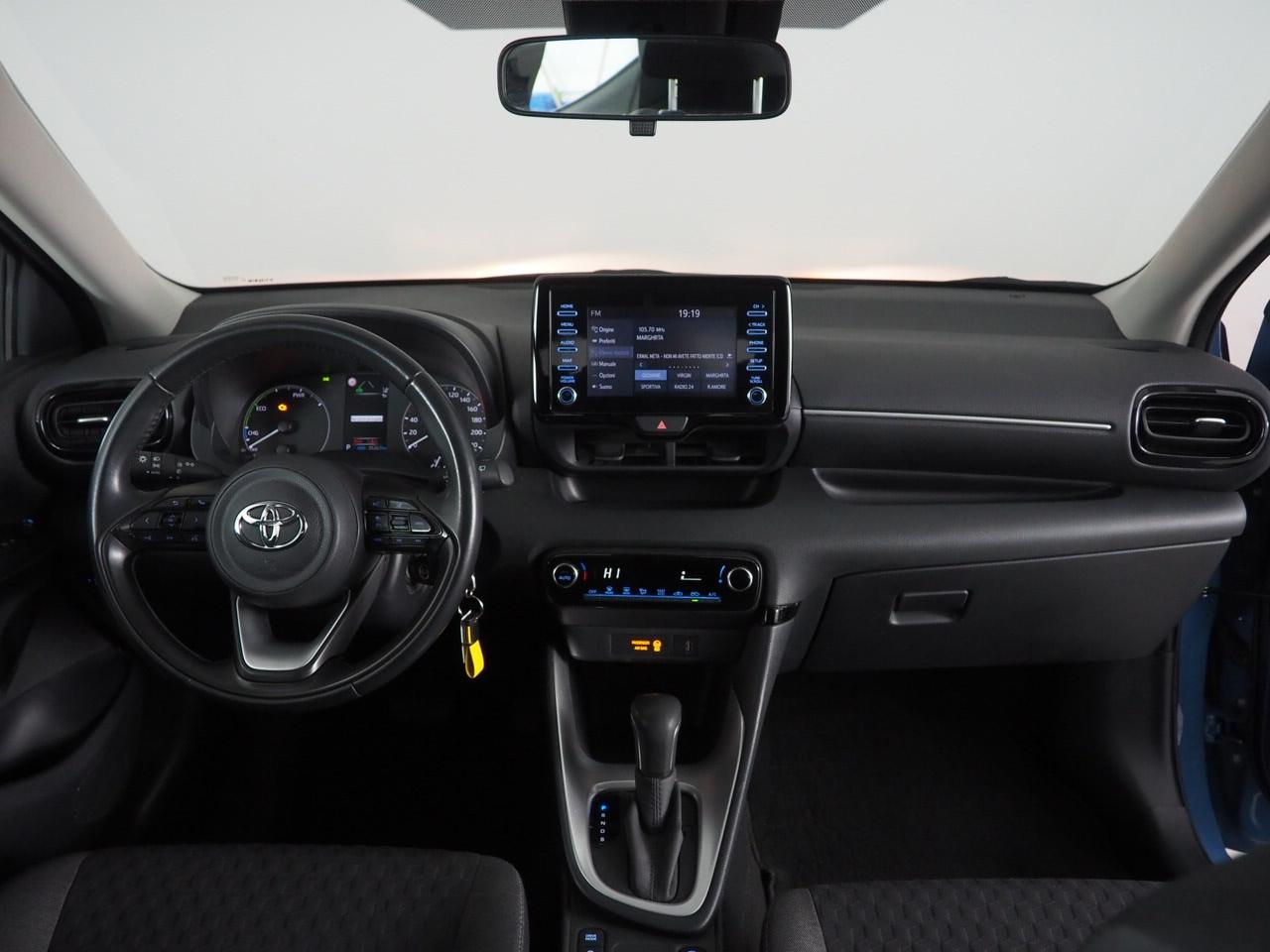 TOYOTA Yaris IV 2020 - Yaris 1.5h Active