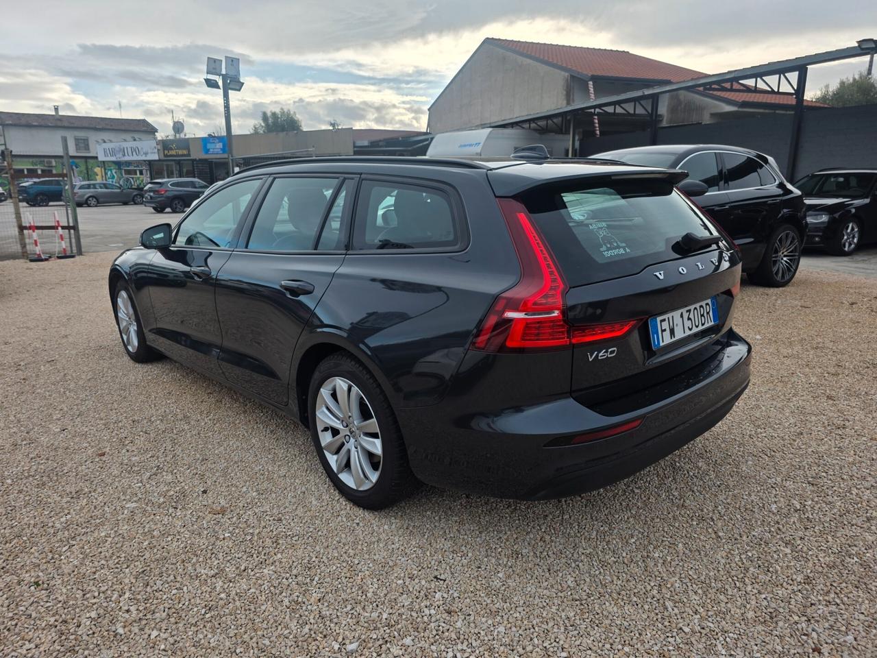 Volvo V60 D3 Geartronic R-design 12 mesi Garanzia