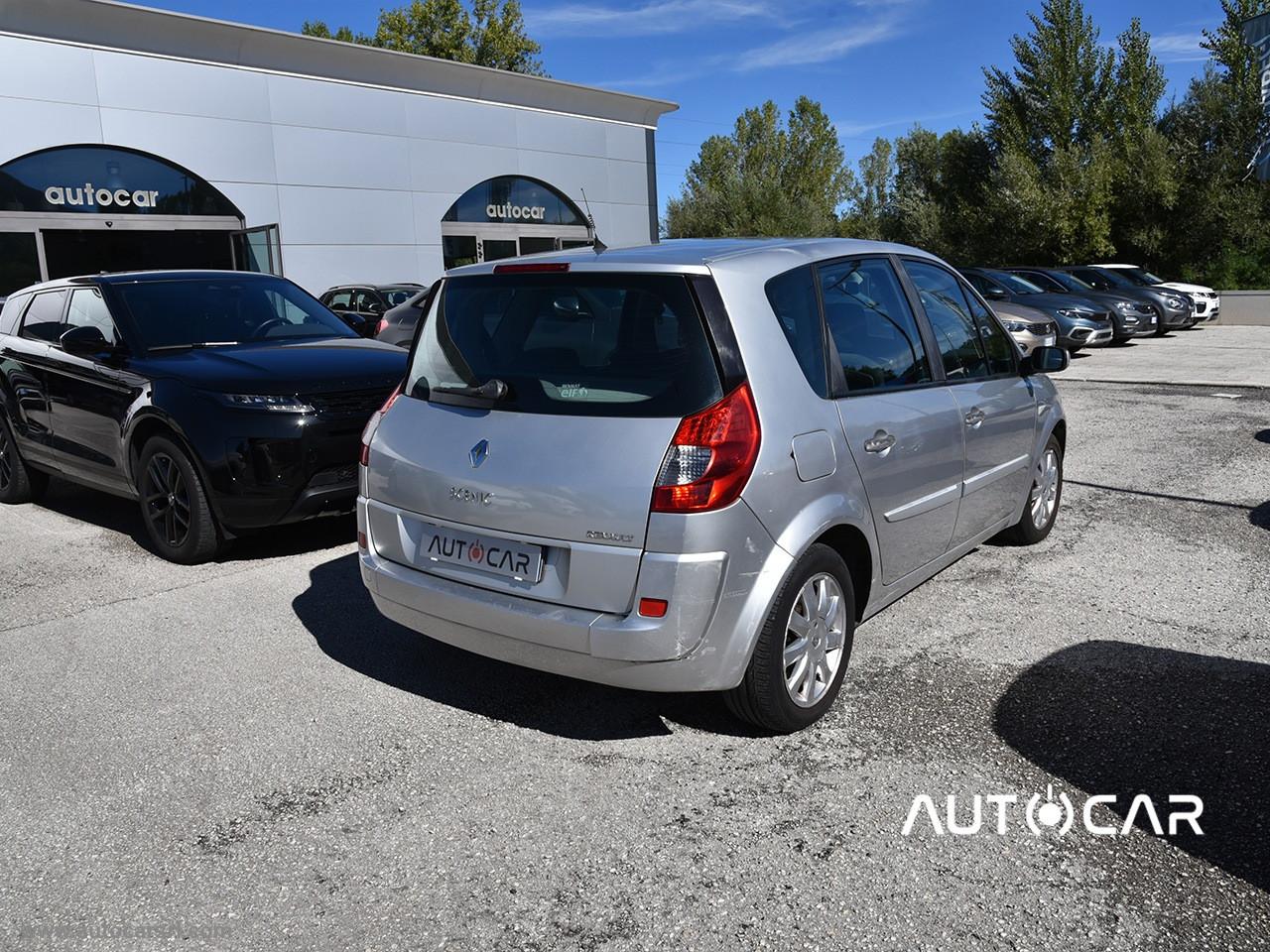 RENAULT Scénic 1.5 dCi 105 CV Dynamique