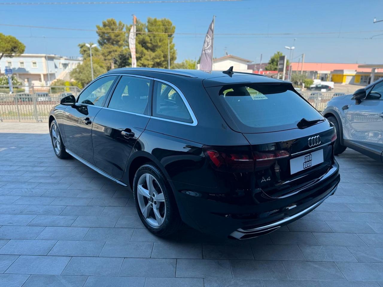 Audi A4 Avant 30 TDI/136 CV S tronic Business Advanced
