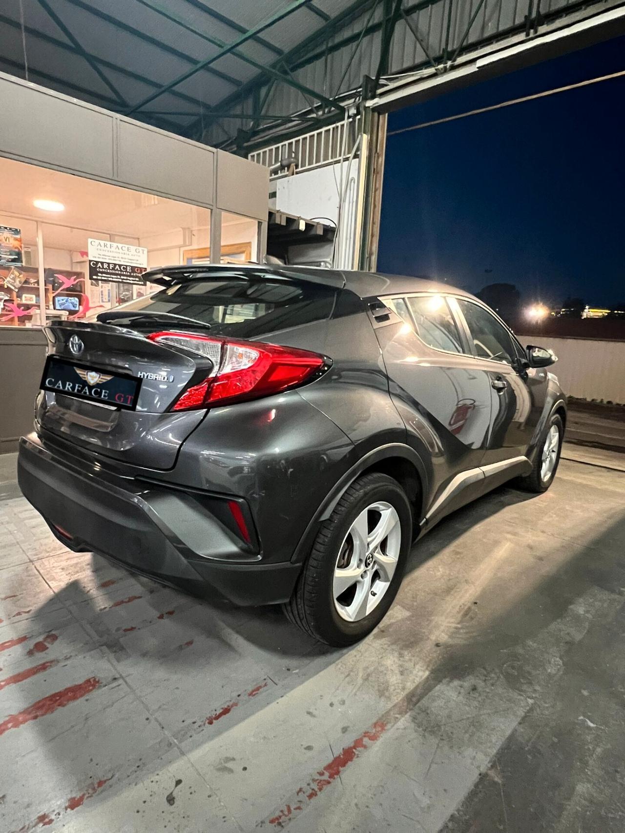 Toyota C-HR 1.8 Hybrid Lounge - 2017