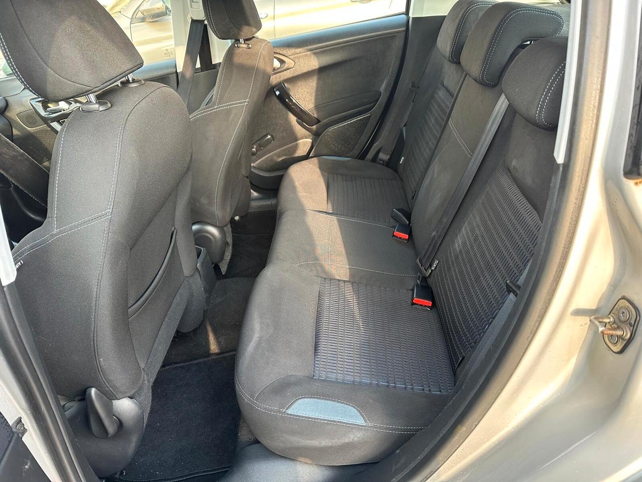 Peugeot 208 PureTech 82 3 porte Active