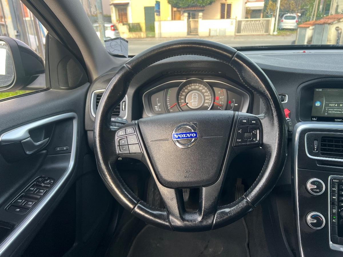 VOLVO - V60 1.6 d2 Kinetic