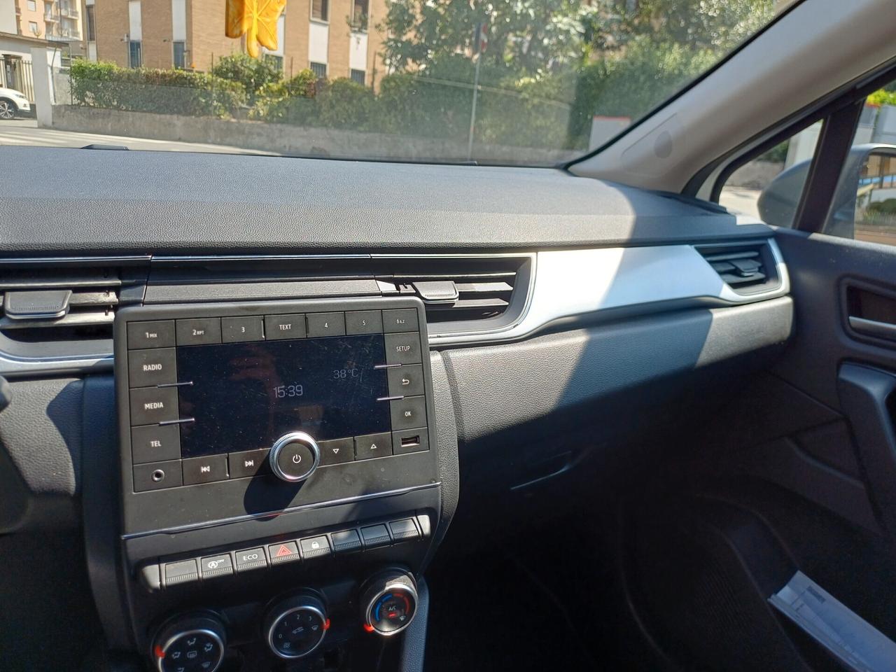 Renault Captur TCe 100 CV GPL Intens