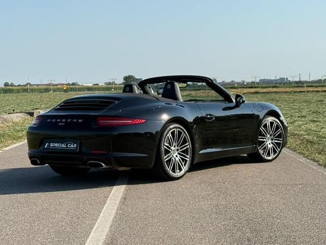 Porsche 911 3.4 Carrera Cabriolet Black Edition