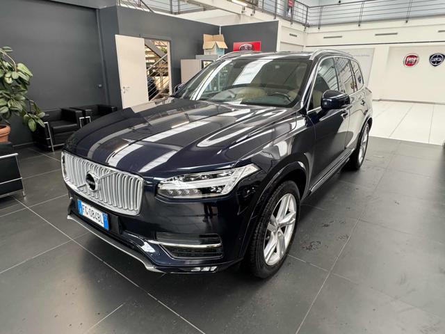VOLVO XC90 D5 AWD Geartronic Momentum