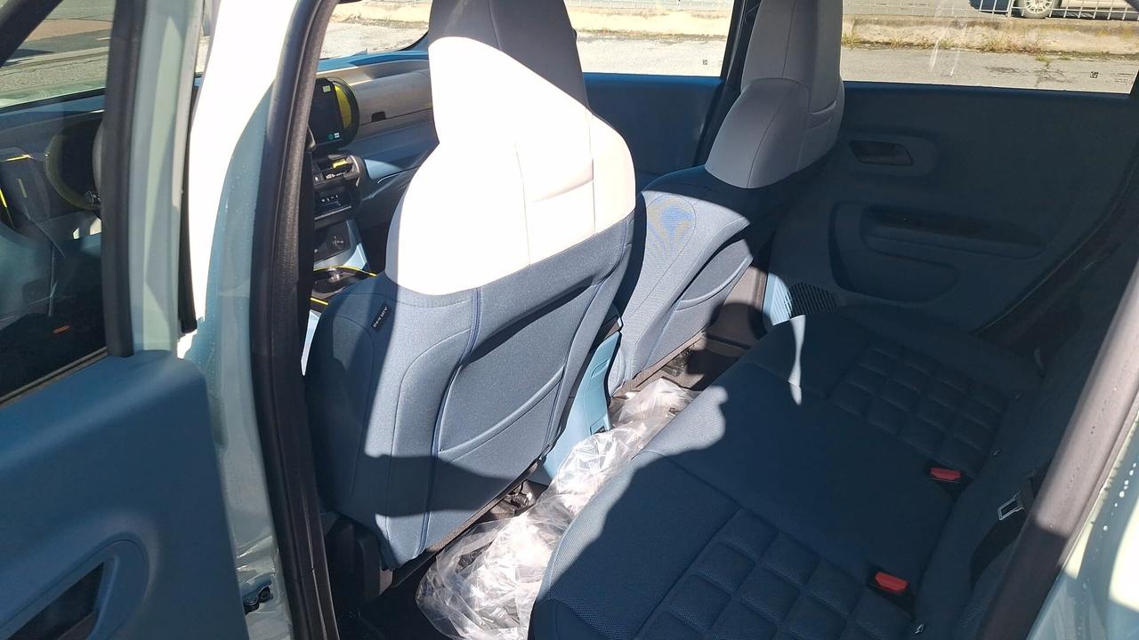 Fiat Grande Panda 1.2 Hybrid 110 CV S&S La Prima UFFICIALE!!!