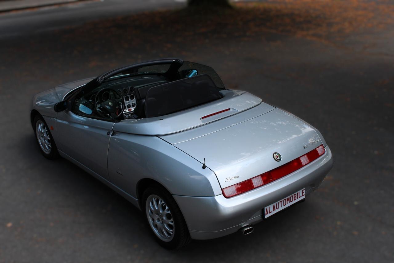 Alfa Romeo GTV Spider 2.0i 16V Twin Spark cat L