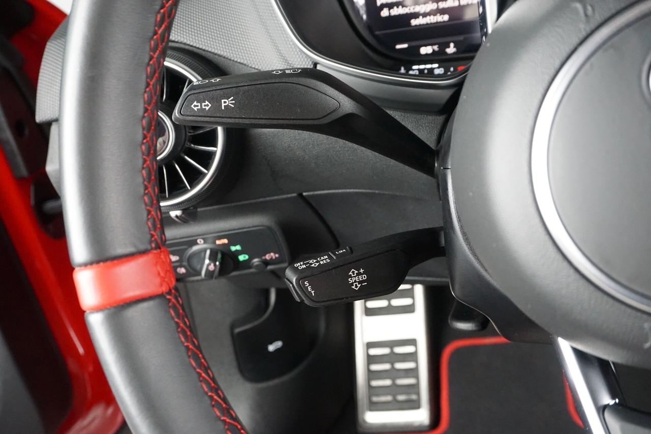 Audi TTS Coupé TFSI quattro S tronic Competition Plus