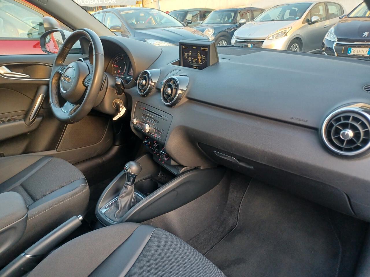 Audi A1 SPORTBACK 1.6 TDI S TRONIC LED BIXENO PDC