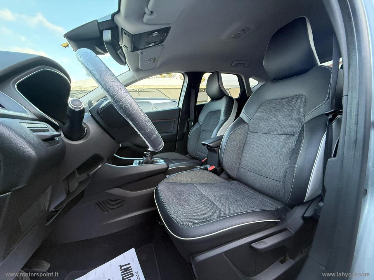 RENAULT Captur TCe 140 CV Intens