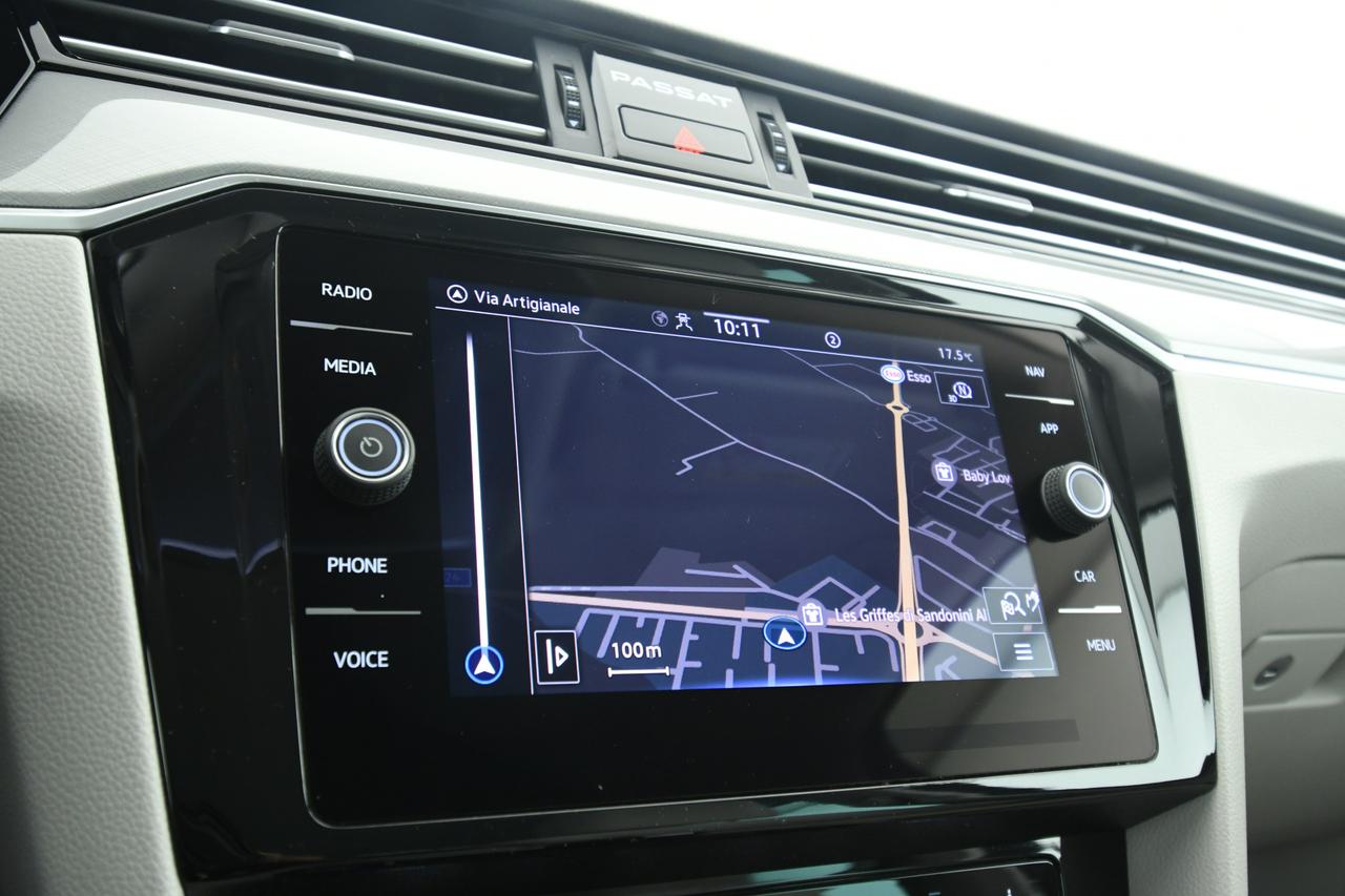 VOLKSWAGEN Passat Variant 2.0 tdi Business 150cv dsg CAMERA+LED+PELLE+ACC