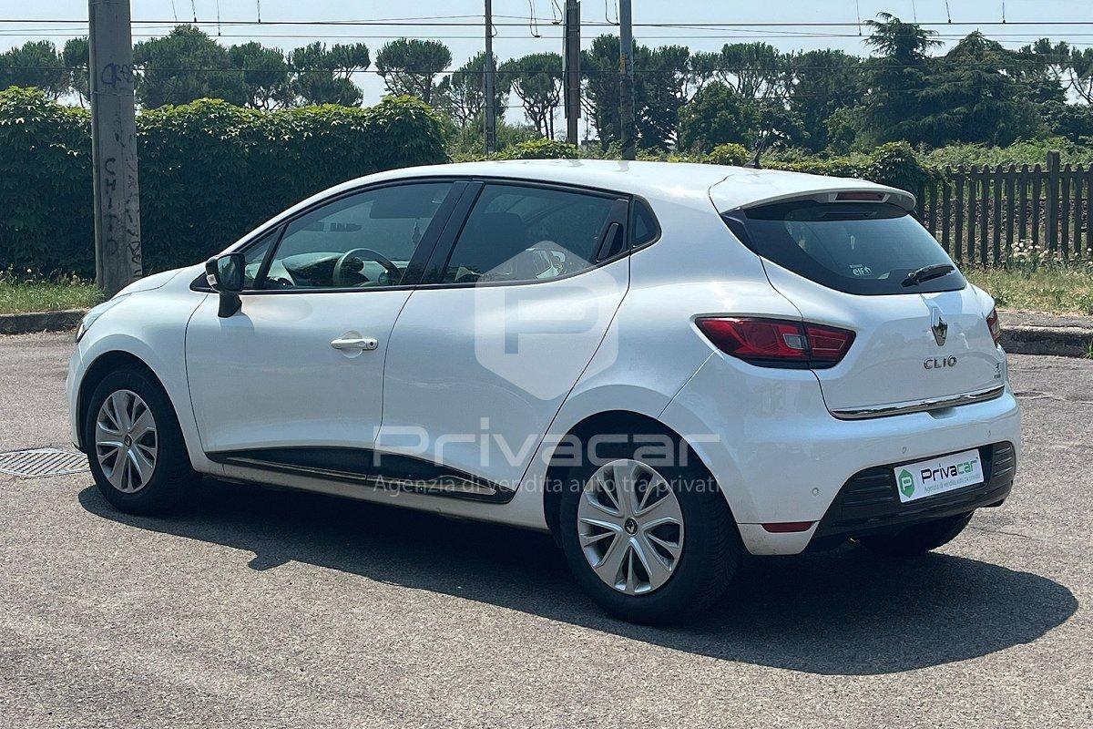 RENAULT Clio Sporter TCe 12V 75 CV Moschino Zen