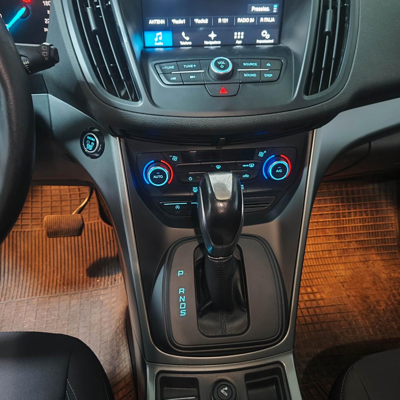 Ford Kuga 1.5 TDCI 120 CV S&S 2WD cambio automatico