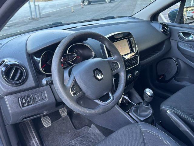 RENAULT Clio 1.2 75 CV 5P. Duel
