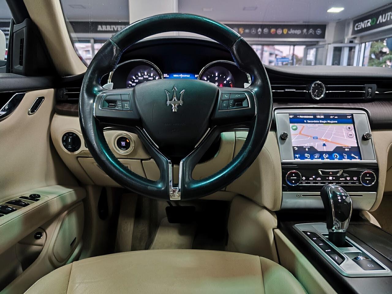 Maserati Quattroporte V6 Diesel 250 CV AWD Granlusso Tetto