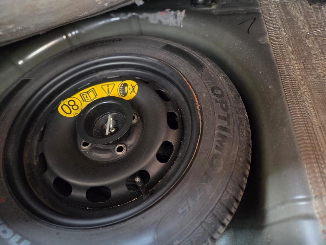 FORD FIESTA 1.4 TDCI 5 PORTE GASOLIO NEO PATENTATI