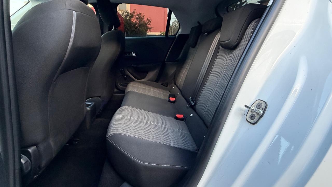 OPEL CORSA 1.5 GS 100 CV - NEOPATENTATI