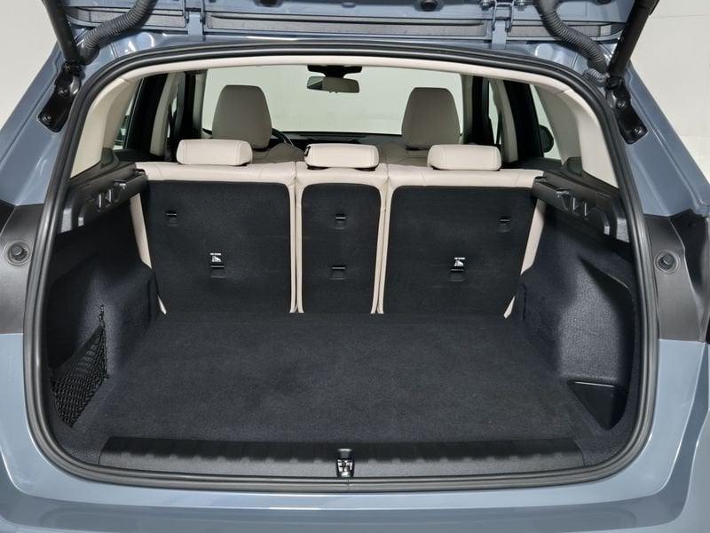 BMW X1 U11 xdrive23d mhev 48V X-Line auto