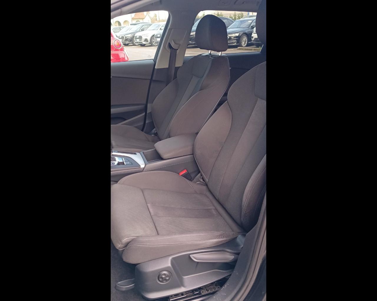 AUDI A4 AVANT 40 TDI MHEV QUATTRO S-TRONIC BUSINESS ADVANCED