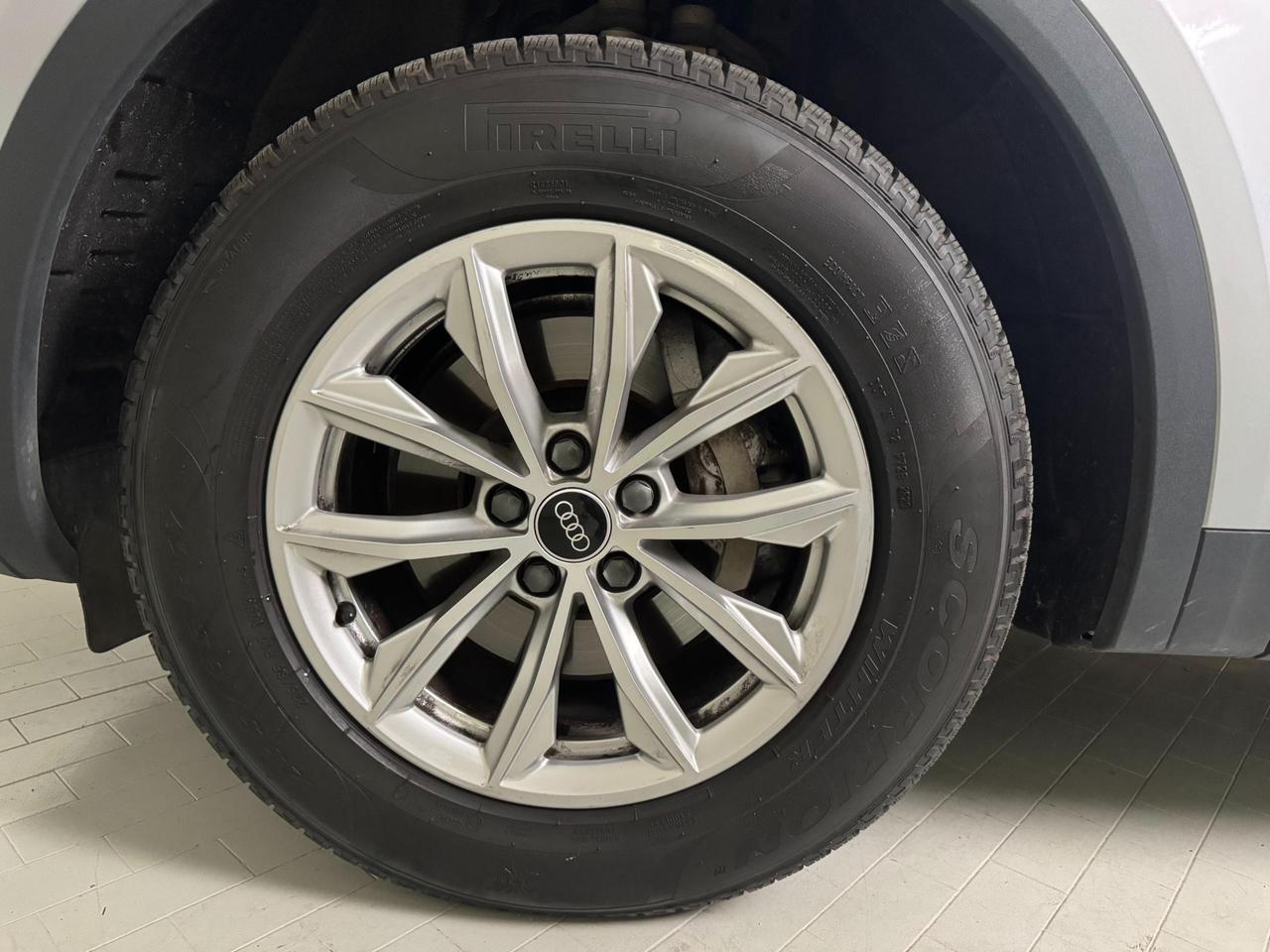 Audi Q5 40 2.0 tdi mhev Business quattro 204cv s-tronic GANCIO TRAINO SOSP. ADATTIVE