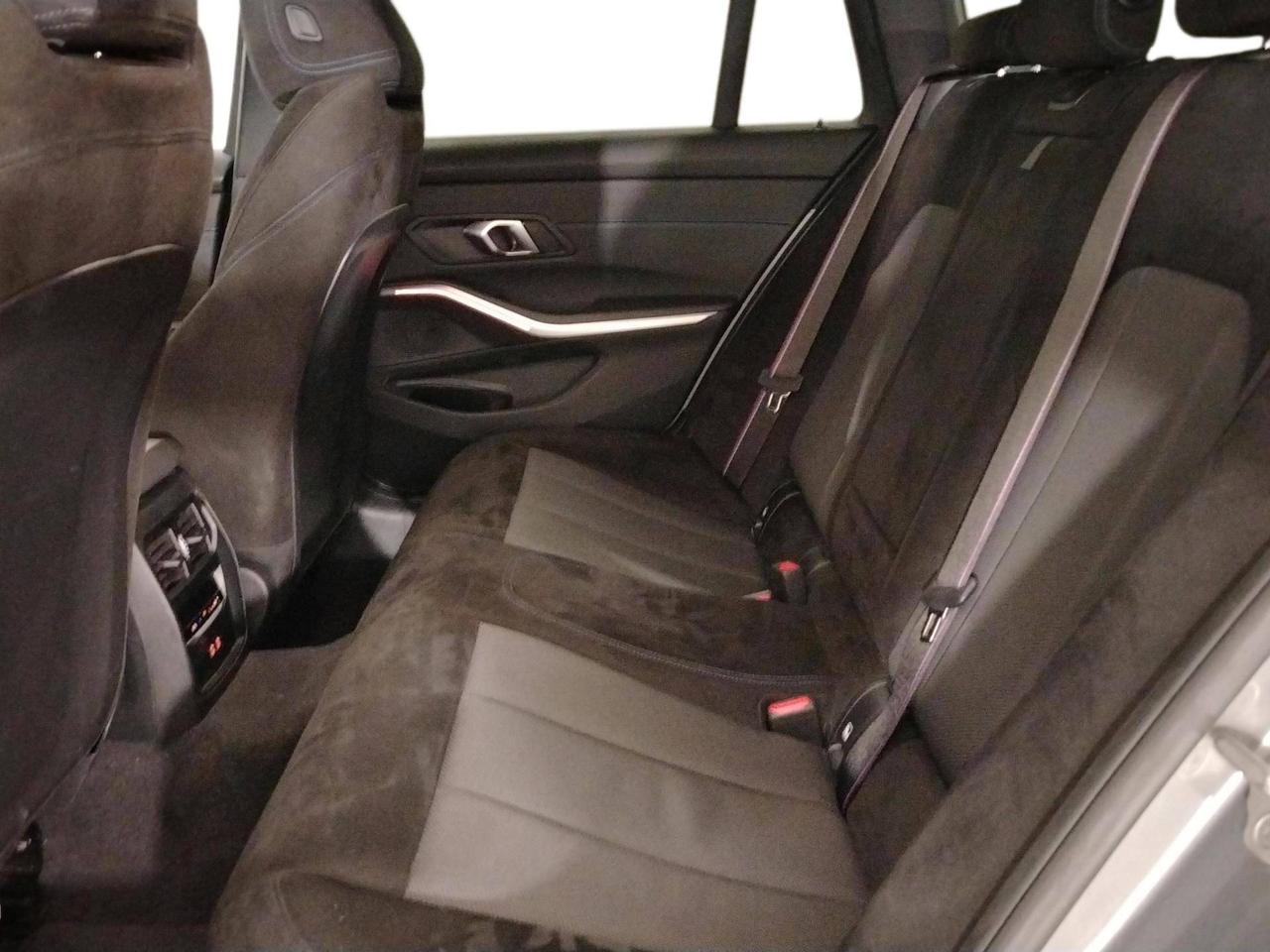 BMW 320D Touring 48V Xdrive Msport Pro