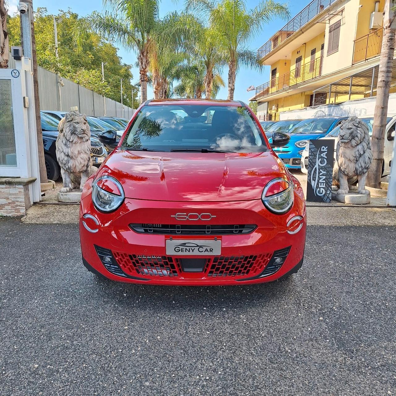 Fiat 600 Hybrid Serie Speciale Icon 110 CV DCT MHEV