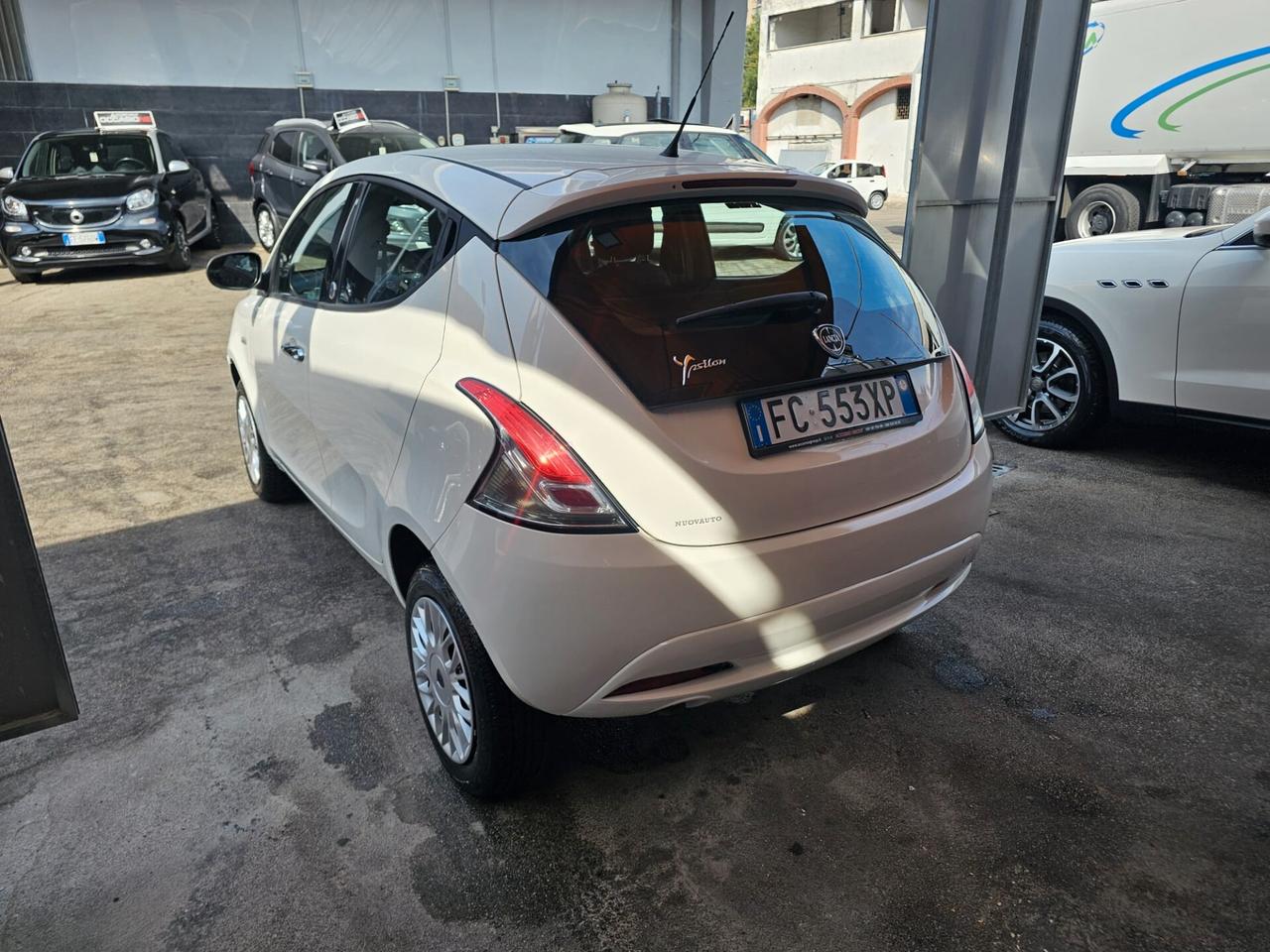 Lancia Ypsilon 0.9 Metano 2016