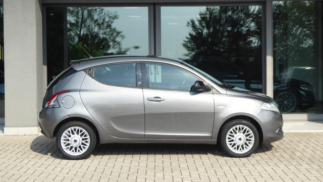 LANCIA Ypsilon 1.2 69 CV 5 porte Gold