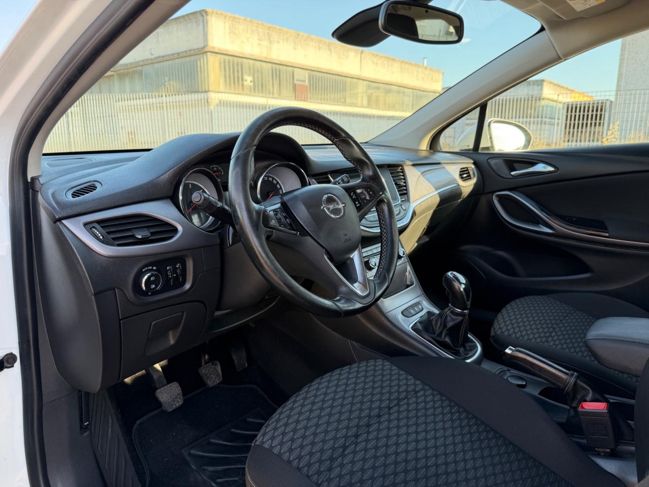 Opel Astra 1.6 CDTi 136CV 12M GARANZIA