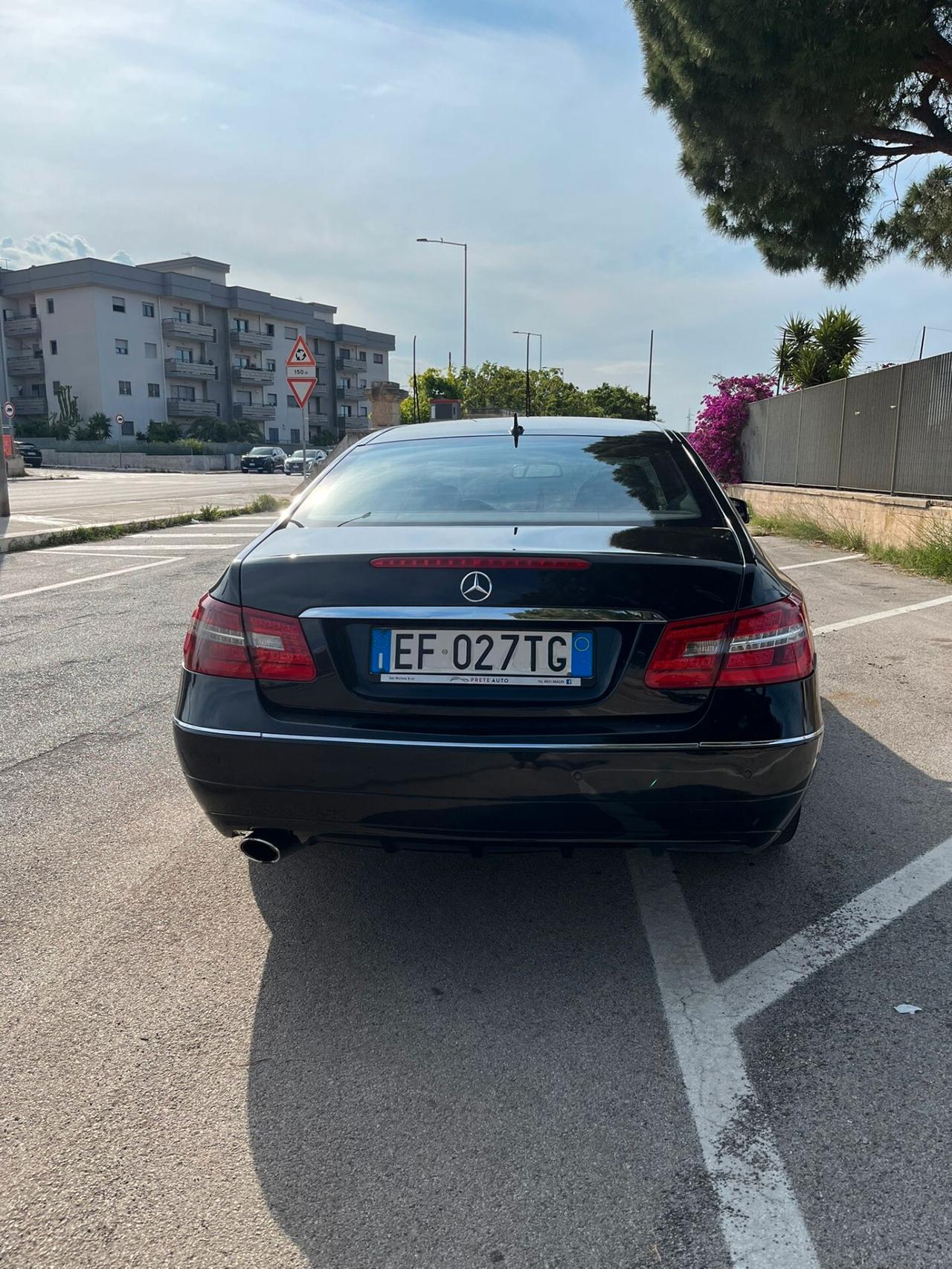 Mercedes-benz E 220 CDI Coupé BlueEFFICIENCY Avantgarde