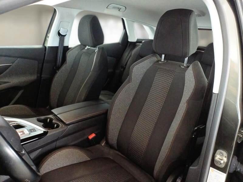 Peugeot 3008 BlueHDi 130 S&S EAT8 Business