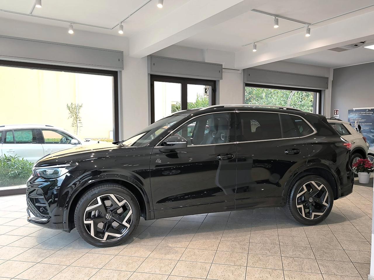 Volkswagen Tiguan 2.0 TDI 150 CV DSG R-Line